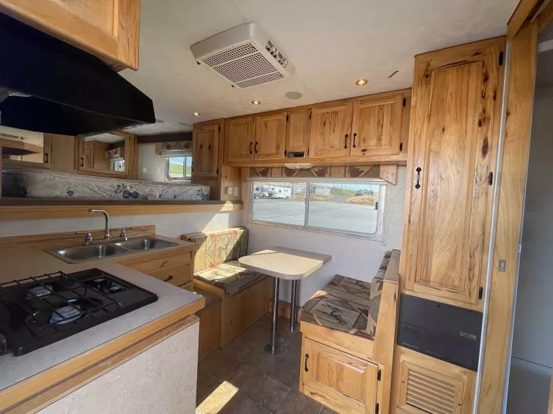 used Horse Trailers Featherlite  for sale, in Walla Walla, WA Thumbnail 7