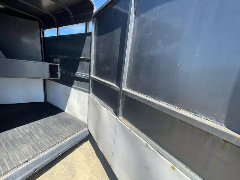used Horse Trailers Charmac Trailers  for sale, in Walla Walla, WA Thumbnail 11