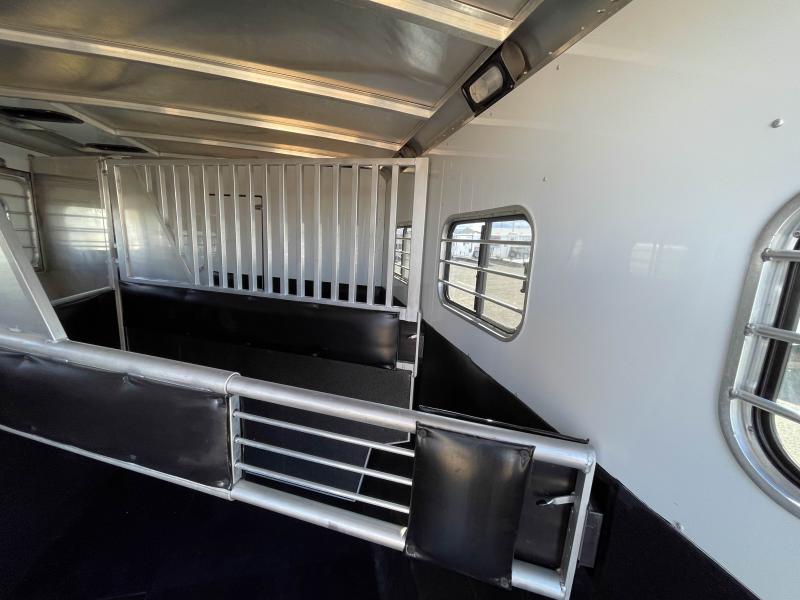 used Horse Trailers Sundowner Trailers  for sale, in Walla Walla, WA Thumbnail 22