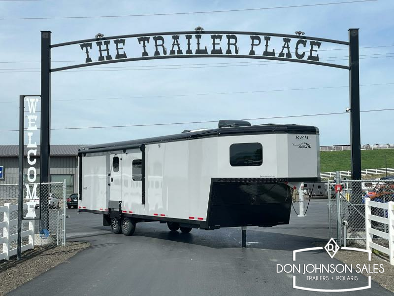 Trails West RPM 30' FreeRide GN Trailer 1745524056