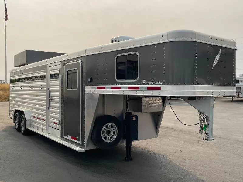 used Horse Trailers Featherlite  for sale, in Walla Walla, WA Thumbnail 12