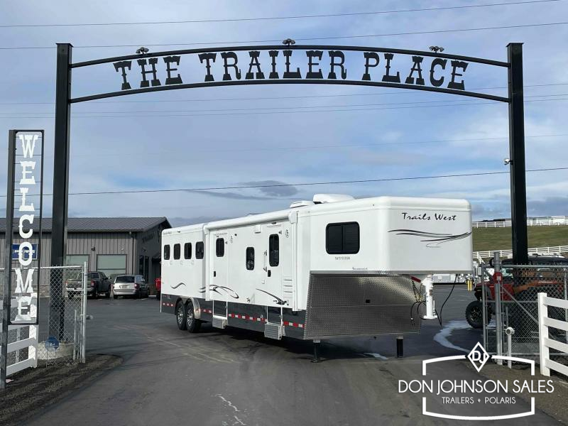 2024 Trails West Classic 4H 13x13 SO LQ GN Horse Trailer