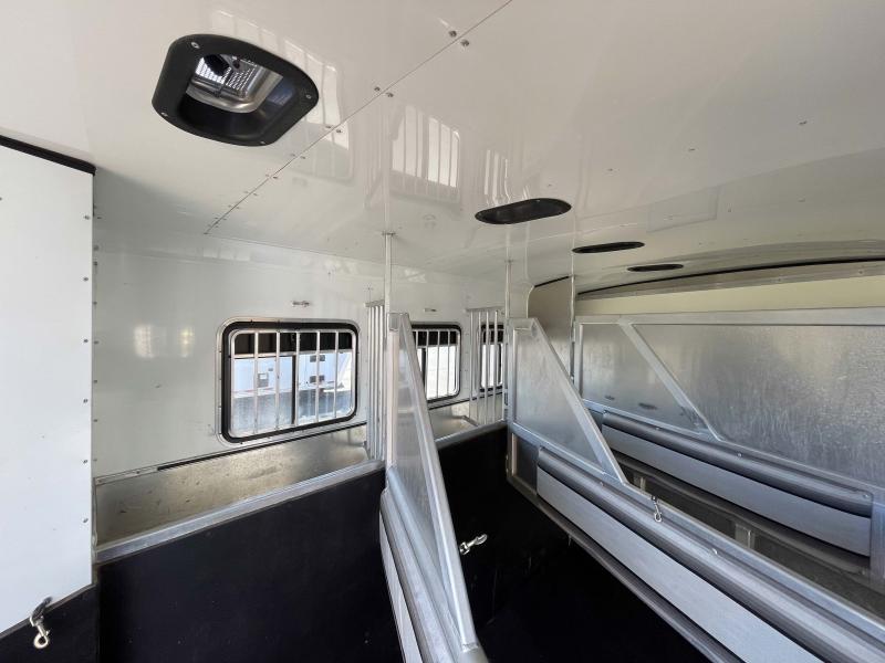 used Horse Trailers SilverLite Trailers  for sale, in Walla Walla, WA Thumbnail 19