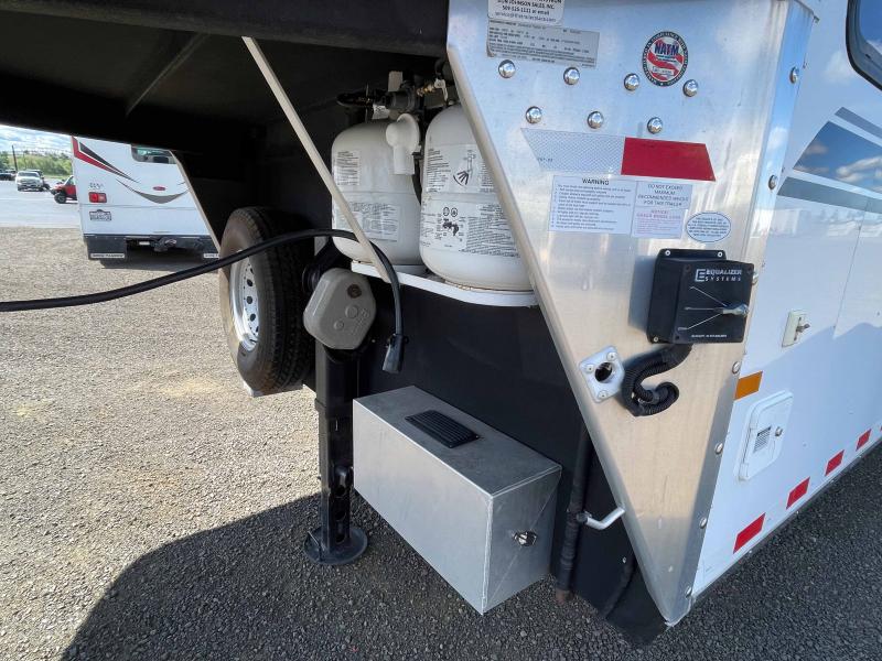 used Horse Trailers Sundowner Trailers  for sale, in Walla Walla, WA Thumbnail 7