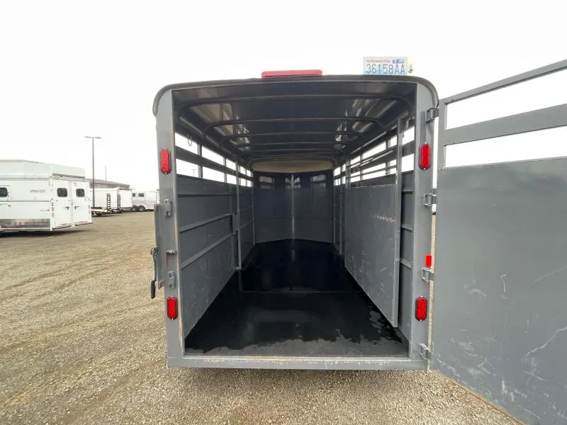 used Horse Trailers C & B Quality Trailers  for sale, in Walla Walla, WA Thumbnail 12