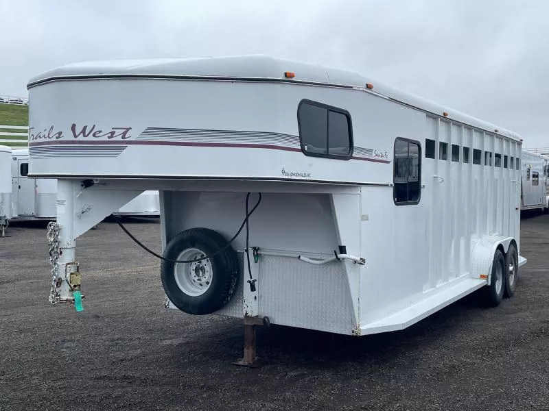 used Horse Trailers Trails West Manufacturing  for sale, in Walla Walla, WA Thumbnail 3