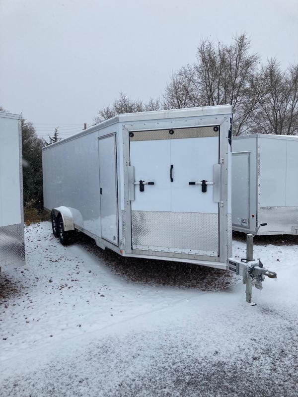 2021 Featherlite Aluminum Snowmobile Trailer 2021 Featherlite Aluminum Snowmobile Trailer