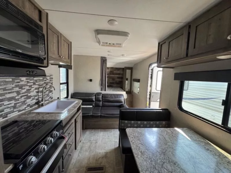 used Travel Trailers Dutchmen RV Dutchmen for sale, in Thornton, CO Thumbnail 3