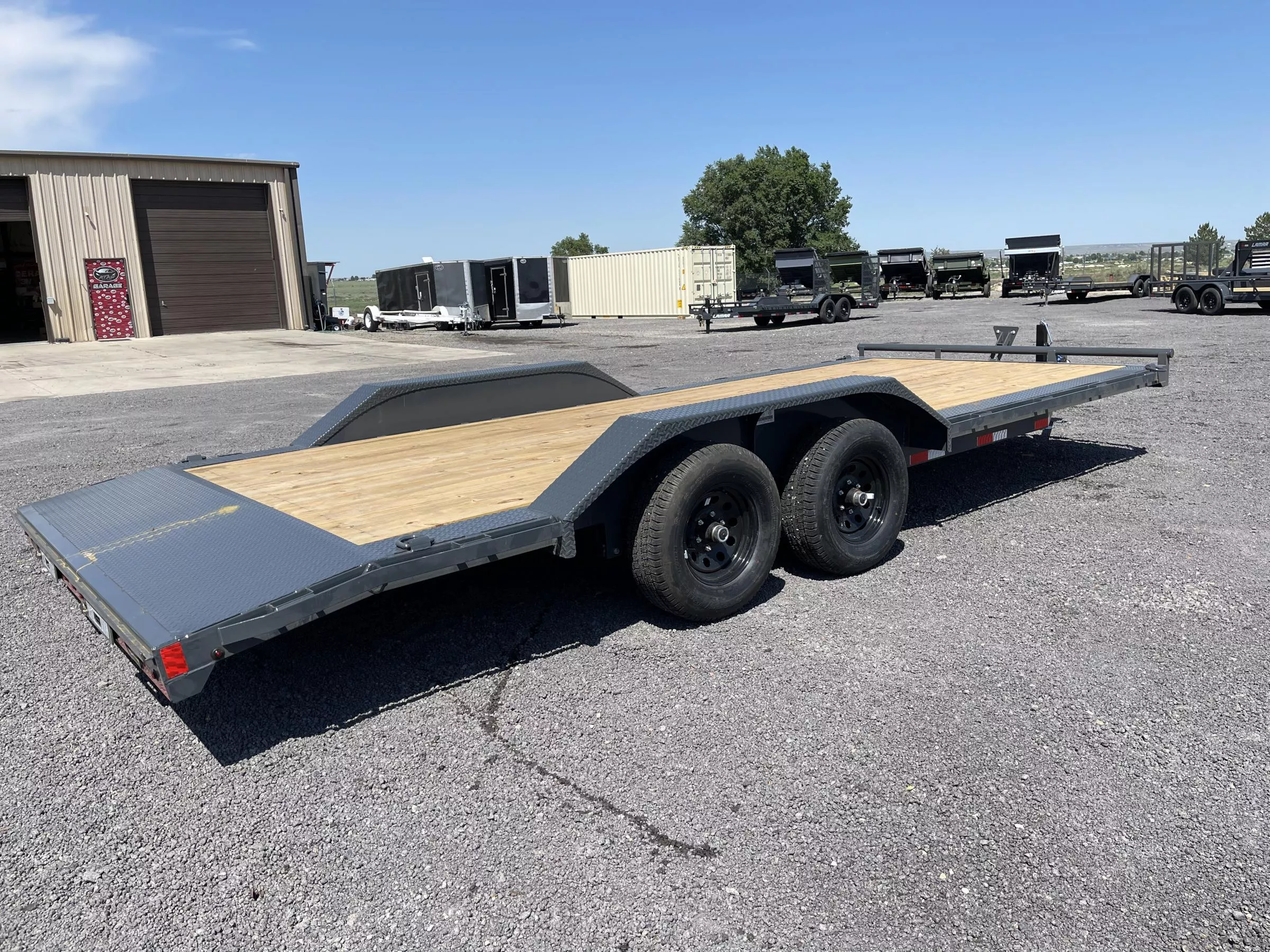 used Car Haulers / Racing Trailers Lamar Trailers  for sale, in Pueblo, CO Thumbnail 2