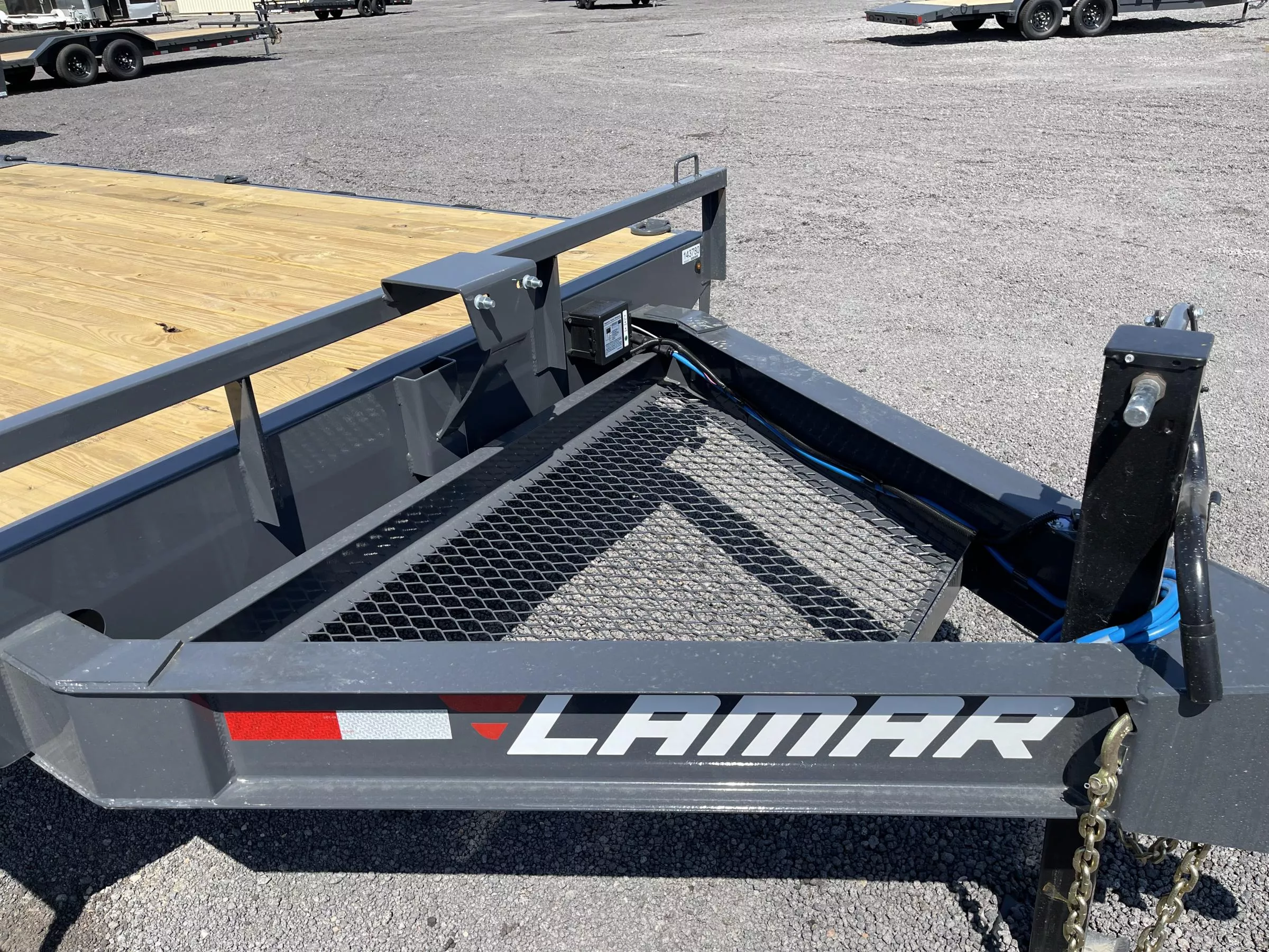 used Equipment / Flatbed Trailers Lamar Trailers  for sale, in Pueblo, CO Thumbnail 2