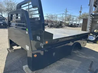 2025 Norstar 11'4"X97"X84" ST Skirted Cab & Chassis Bed 