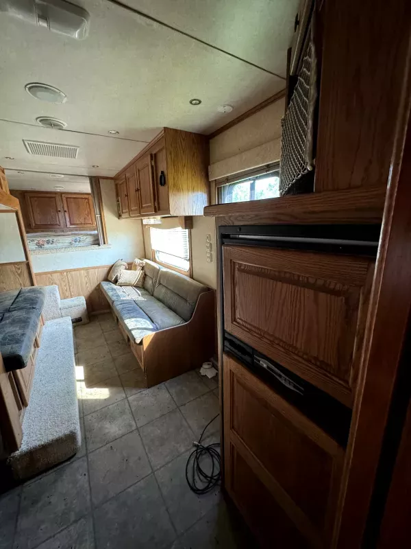 used Horse Trailers CM  for sale, in Mc Kean, PA Thumbnail 22