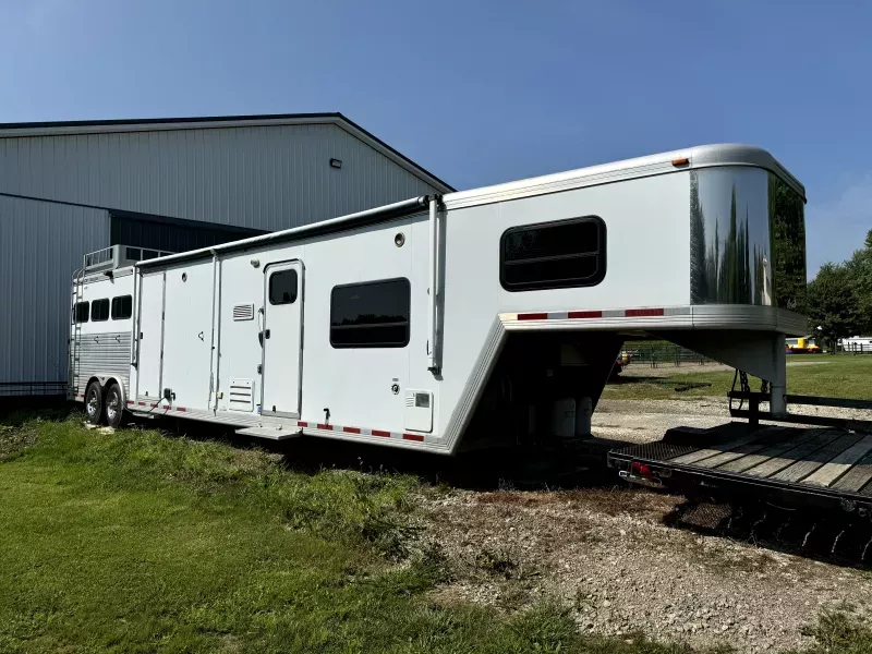 used Horse Trailers CM  for sale, in Mc Kean, PA Thumbnail 25