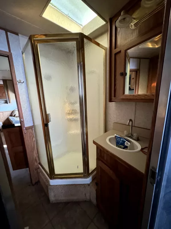 used Horse Trailers CM  for sale, in Mc Kean, PA Thumbnail 19