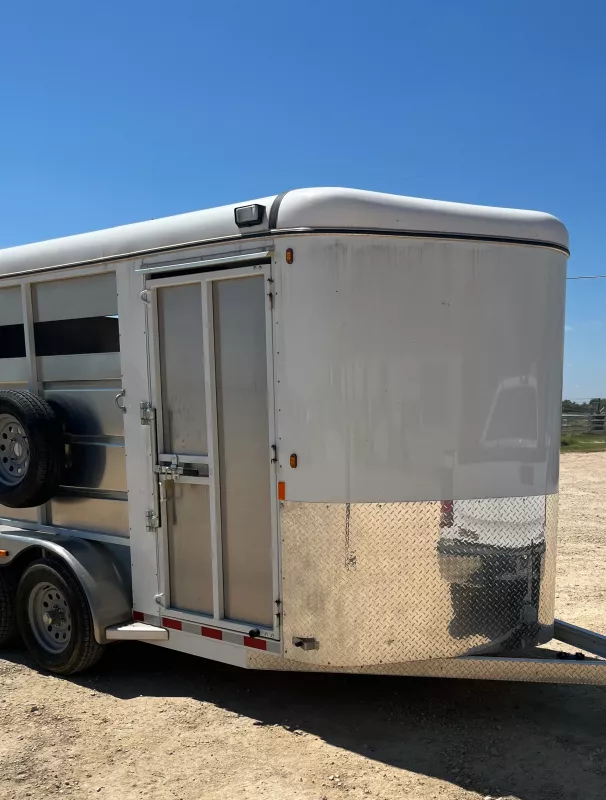used Horse Trailers Maverick Trailers  for sale, in New Braunfels, TX Thumbnail 3