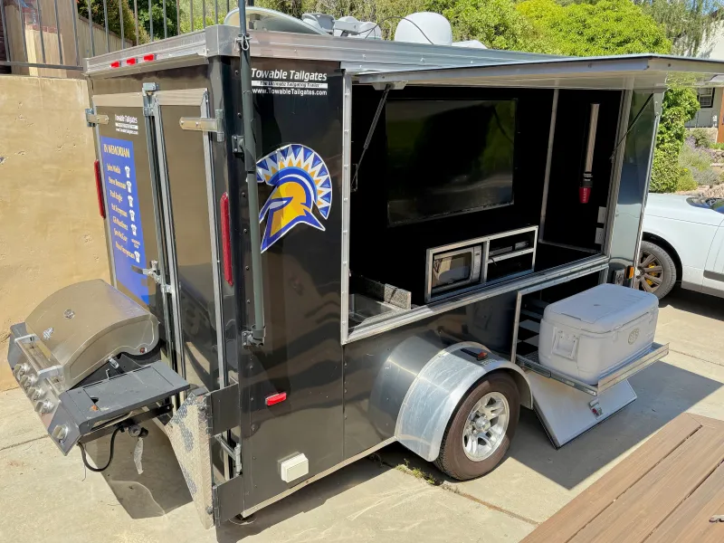 2014 Horton Hauler Towable Tailgate