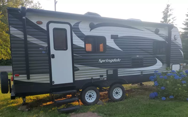 used Travel Trailers Keystone RV Keystone for sale, in Bellingham, WA Thumbnail 2
