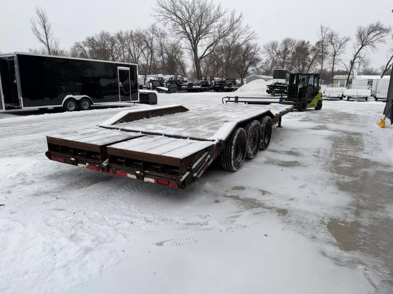 used Equipment / Flatbed Trailers Load Trail  for sale, in West Fargo, ND Thumbnail 5