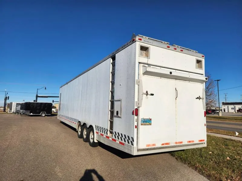 used Cargo (Enclosed) Trailers Featherlite  for sale, in West Fargo, ND Thumbnail 7