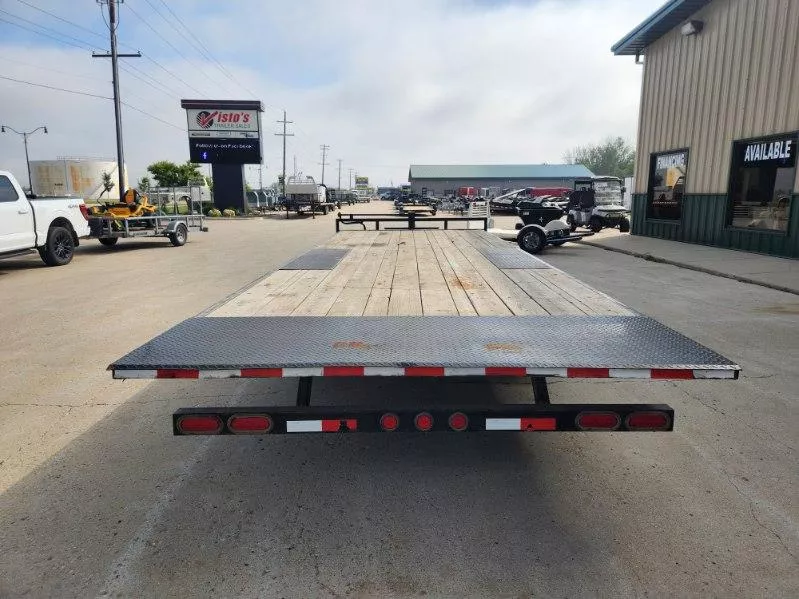 used Equipment / Flatbed Trailers PJ Trailers  for sale, in West Fargo, ND Thumbnail 6