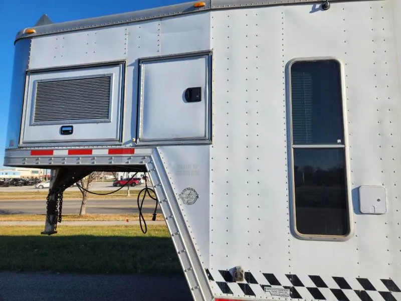 used Cargo (Enclosed) Trailers Featherlite  for sale, in West Fargo, ND Thumbnail 15
