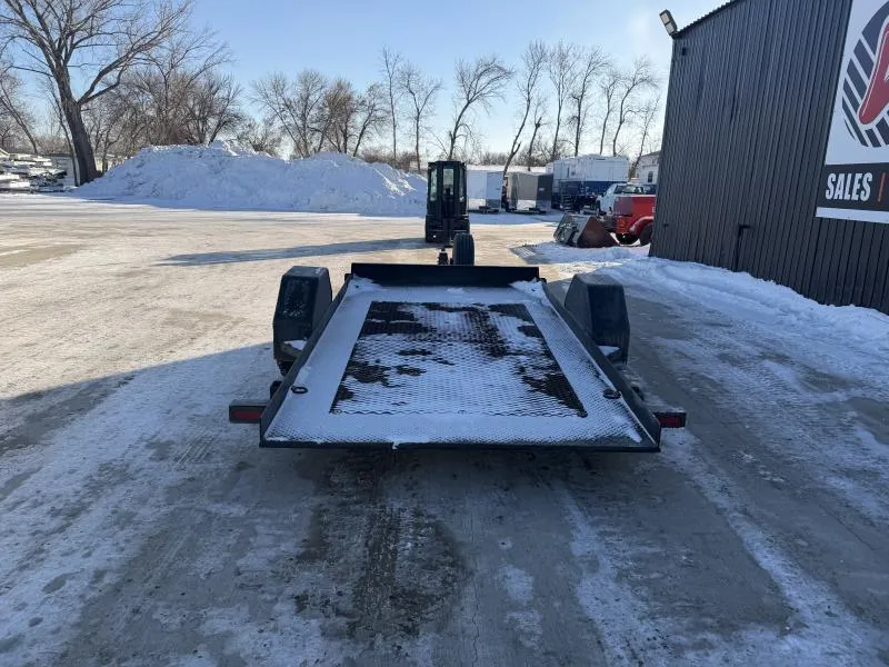 used Equipment / Flatbed Trailers Diamond C Trailers  for sale, in West Fargo, ND Thumbnail 6