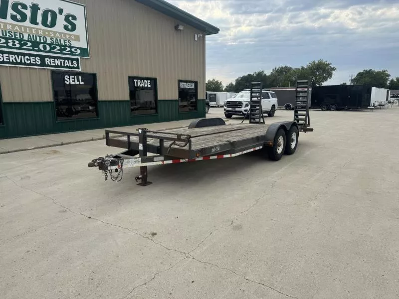 2004 Load Trail 83''X20' Equipment Trailer