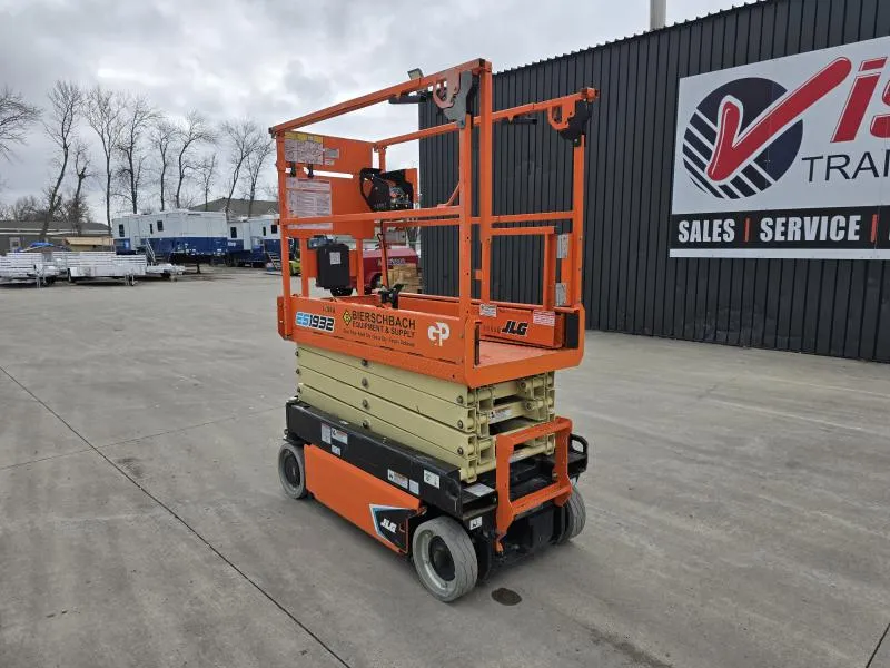 used Equipment / Flatbed Trailers JLG  for sale, in West Fargo, ND Thumbnail 8