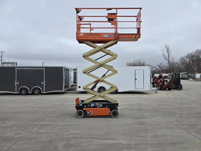 used Equipment / Flatbed Trailers JLG  for sale, in West Fargo, ND Thumbnail 14