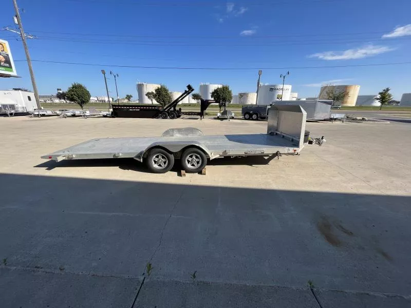 used Equipment / Flatbed Trailers Aluma  for sale, in West Fargo, ND Thumbnail 4