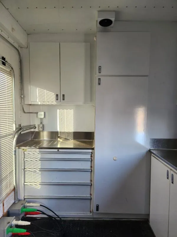 used Cargo (Enclosed) Trailers Featherlite  for sale, in West Fargo, ND Thumbnail 24