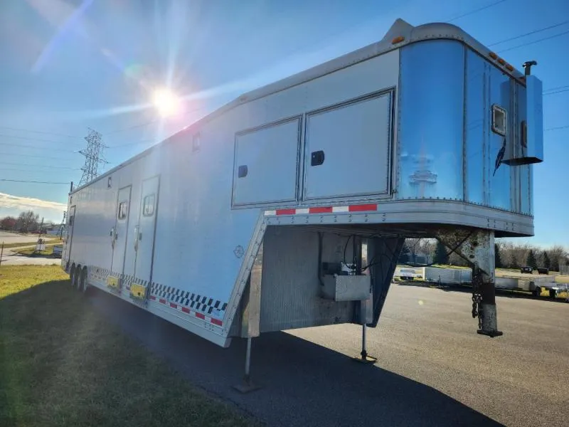 used Cargo (Enclosed) Trailers Featherlite  for sale, in West Fargo, ND Thumbnail 3