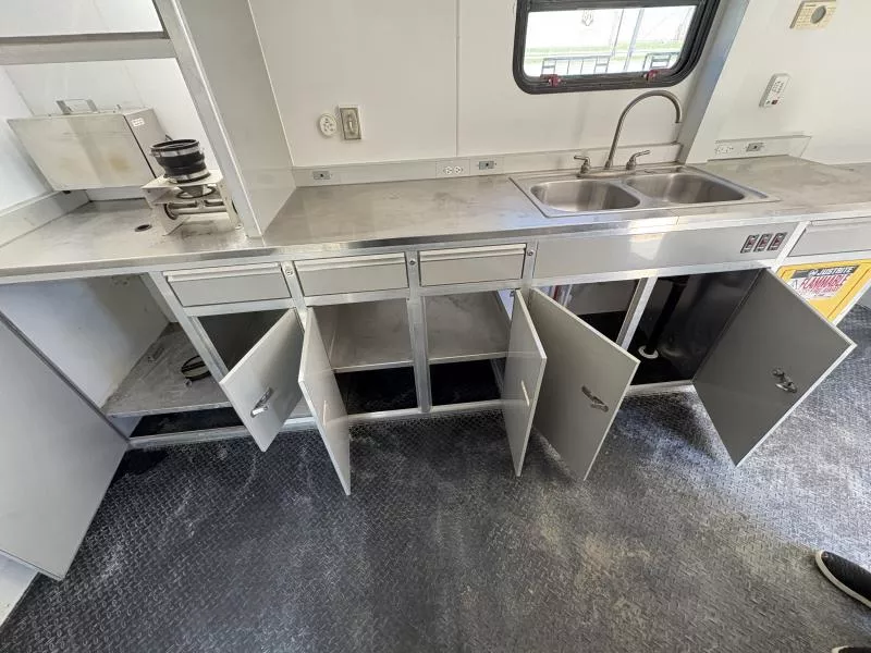 used Cargo (Enclosed) Trailers InTech  for sale, in West Fargo, ND Thumbnail 17