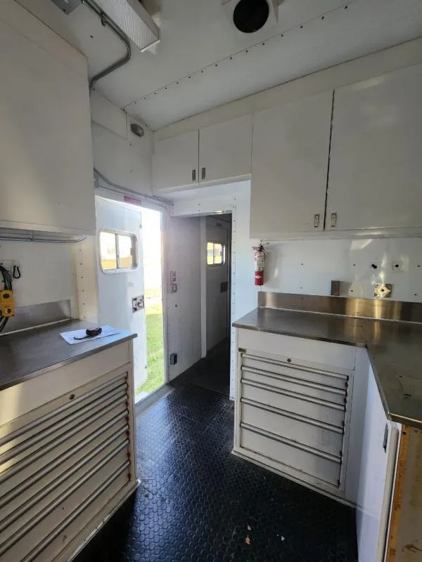 used Cargo (Enclosed) Trailers Featherlite  for sale, in West Fargo, ND Thumbnail 27