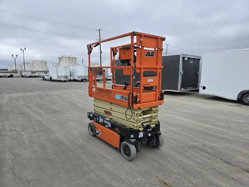 used Equipment / Flatbed Trailers JLG  for sale, in West Fargo, ND Thumbnail 6
