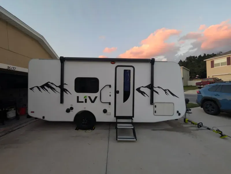 used Travel Trailers International Other for sale, in Zephyrhills, FL Thumbnail 2