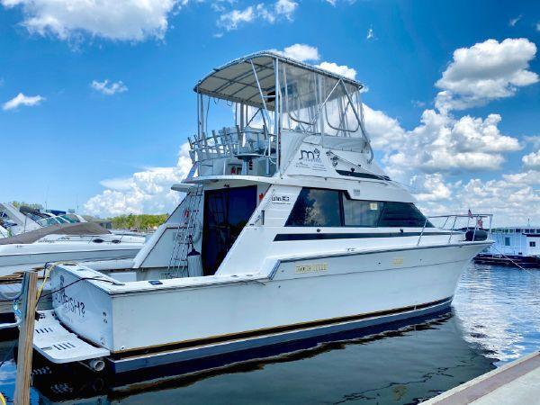 40 1989 Luhrs 400 Convertible 40 1989 Luhrs 400 Convertible