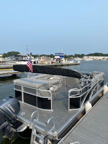 2022 Bennington 20 SVL Pontoon Boat 2022 Bennington 20 SVL Pontoon Boat