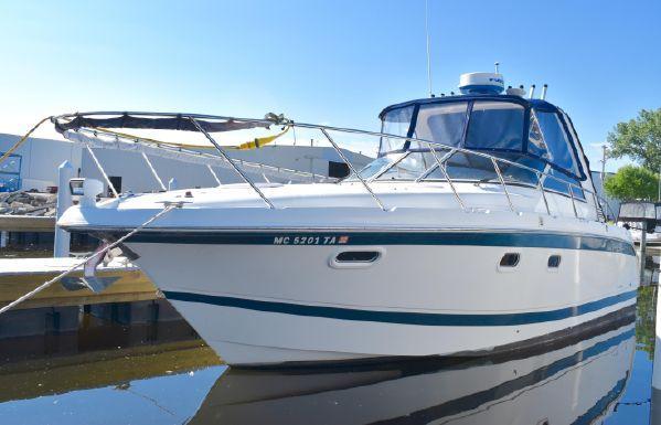 1999 Chris-Craft 300 Express/Cruiser 1999 Chris-Craft 300 Express/Cruiser