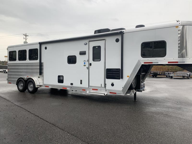 2023 Merhow Trailers 7311 RK-S Horse Trailer 2023 Merhow Trailers 7311 RK-S Horse Trailer