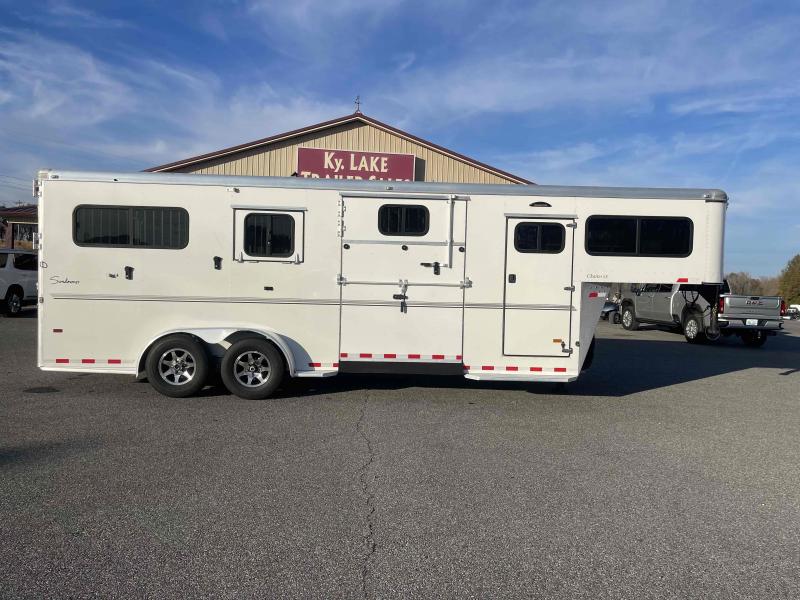 2015 Sundowner Trailers 2+1 CHARTER GN Horse Trailer 2015 Sundowner Trailers 2+1 CHARTER GN Horse Trailer