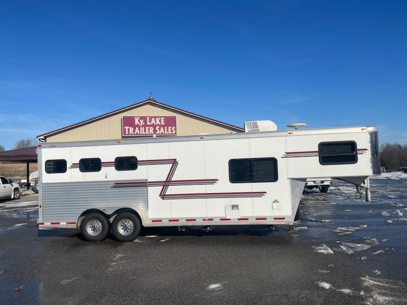 2007 Adam 7308 GN Horse Trailer 2007 Adam 7308 GN Horse Trailer