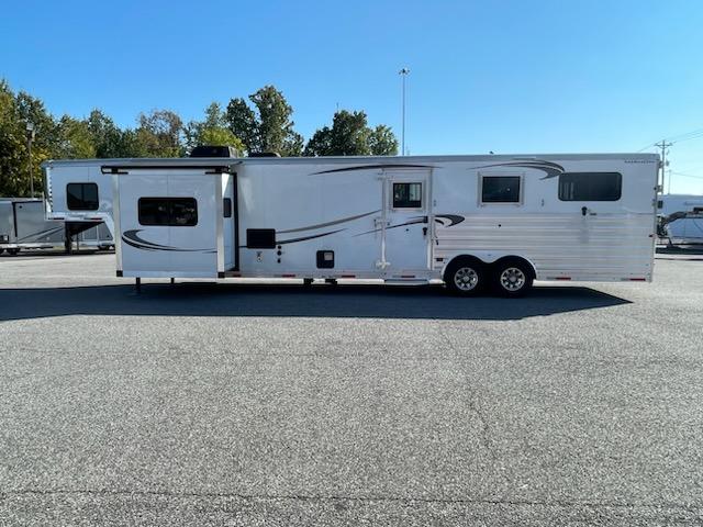 2020 Merhow Trailers 8314- 3+1 Horse Trailer 2020 Merhow Trailers 8314- 3+1 Horse Trailer