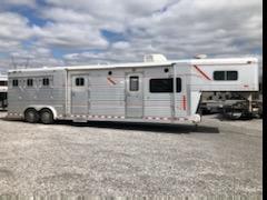 1999 4-Star 3H GN Horse Trailer 1999 4-Star 3H GN Horse Trailer