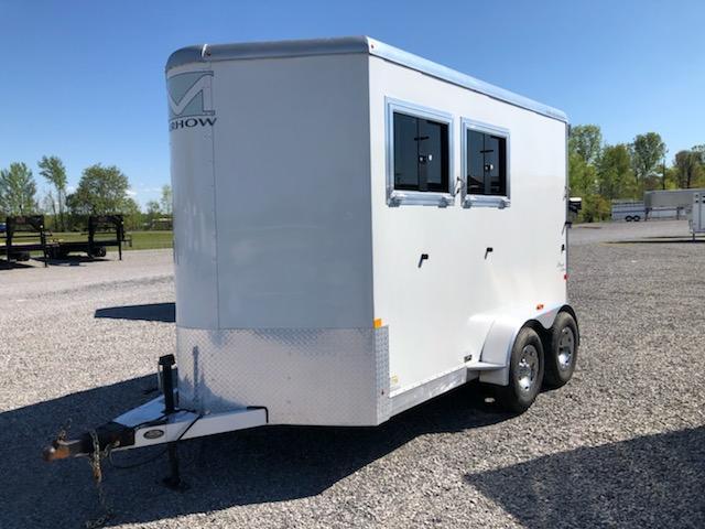 2017 Merhow Trailers Bronco 2 horse slant load bumper pull Horse Trailer 2017 Merhow Trailers Bronco 2 horse slant load bumper pull Horse Trailer