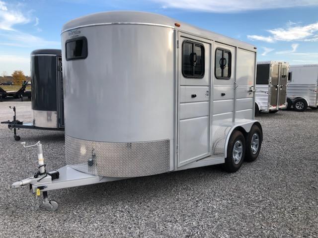 2022 Calico Trailers 2H BP Horse Trailer 2022 Calico Trailers 2H BP Horse Trailer
