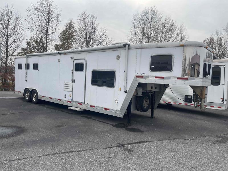 2005 Exiss Trailers EVENT SS 314 Horse Trailer 2005 Exiss Trailers EVENT SS 314 Horse Trailer