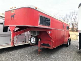 1995 Wil-Ro Red Livestock Trailer 1995 Wil-Ro Red Livestock Trailer