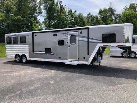 2021 Merhow Trailers Stampede 8314-B RWS Horse Trailer 2021 Merhow Trailers Stampede 8314-B RWS Horse Trailer