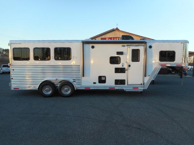 2018 Merhow 7307 GN Horse Trailer 2018 Merhow 7307 GN Horse Trailer
